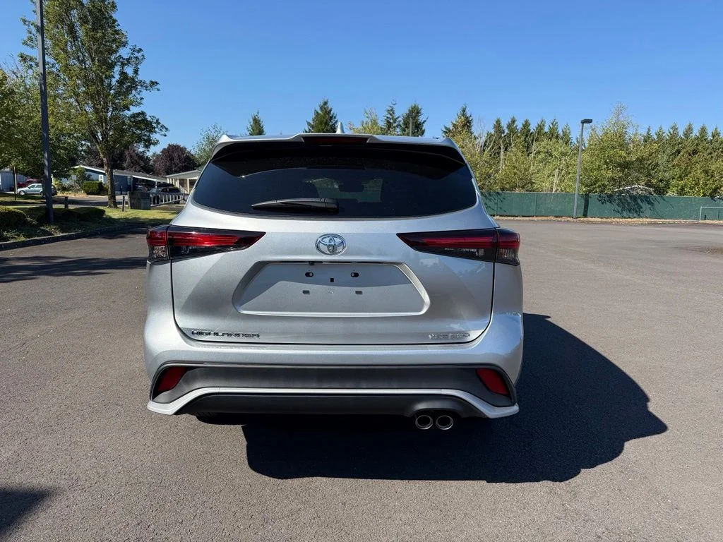 Used 2025 Celestial Silver Metallic Toyota XSE image 6