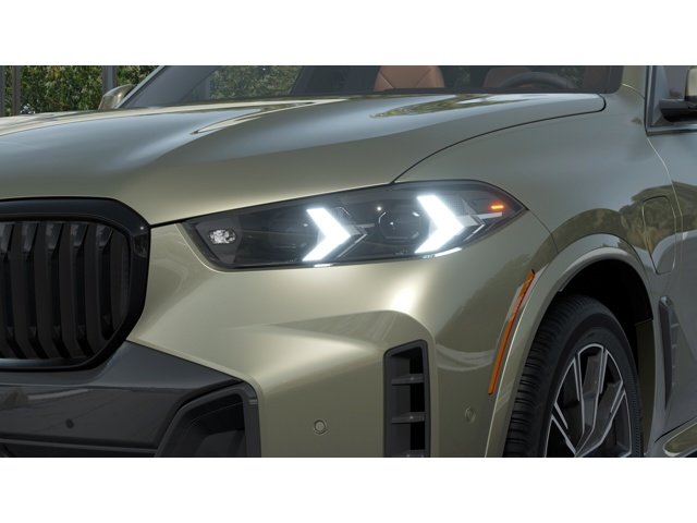 New 2026 Manhattan Green Metallic BMW X5 50e image 6