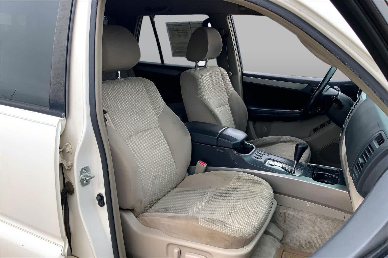 Used 2006 Natural White Toyota SR5 image 8
