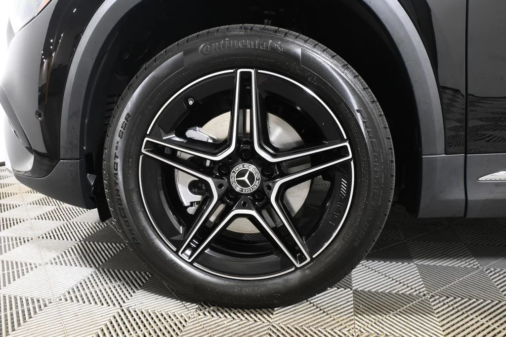 Used 2026 Black Mercedes-Benz GLA 250 image 12