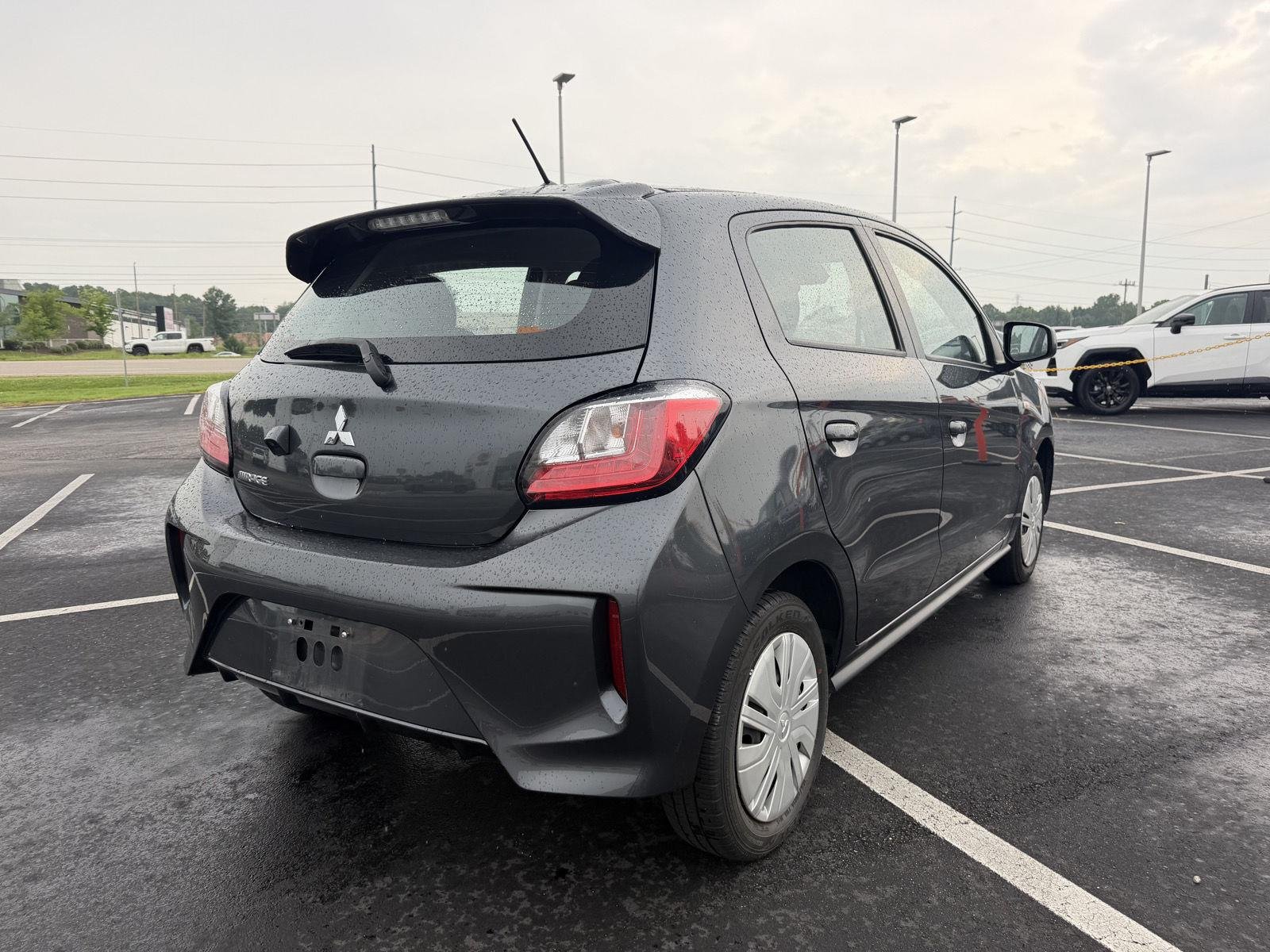 Used 2024  Mitsubishi ES image 7