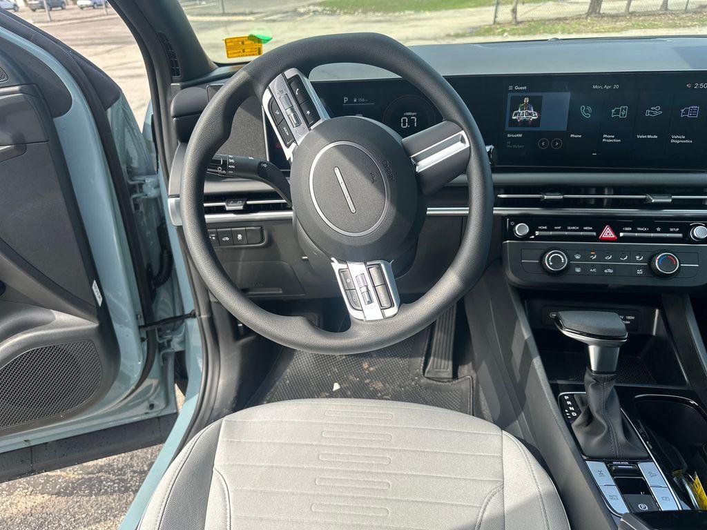 2026 Hyundai Santa Cruz SE - Photo 14