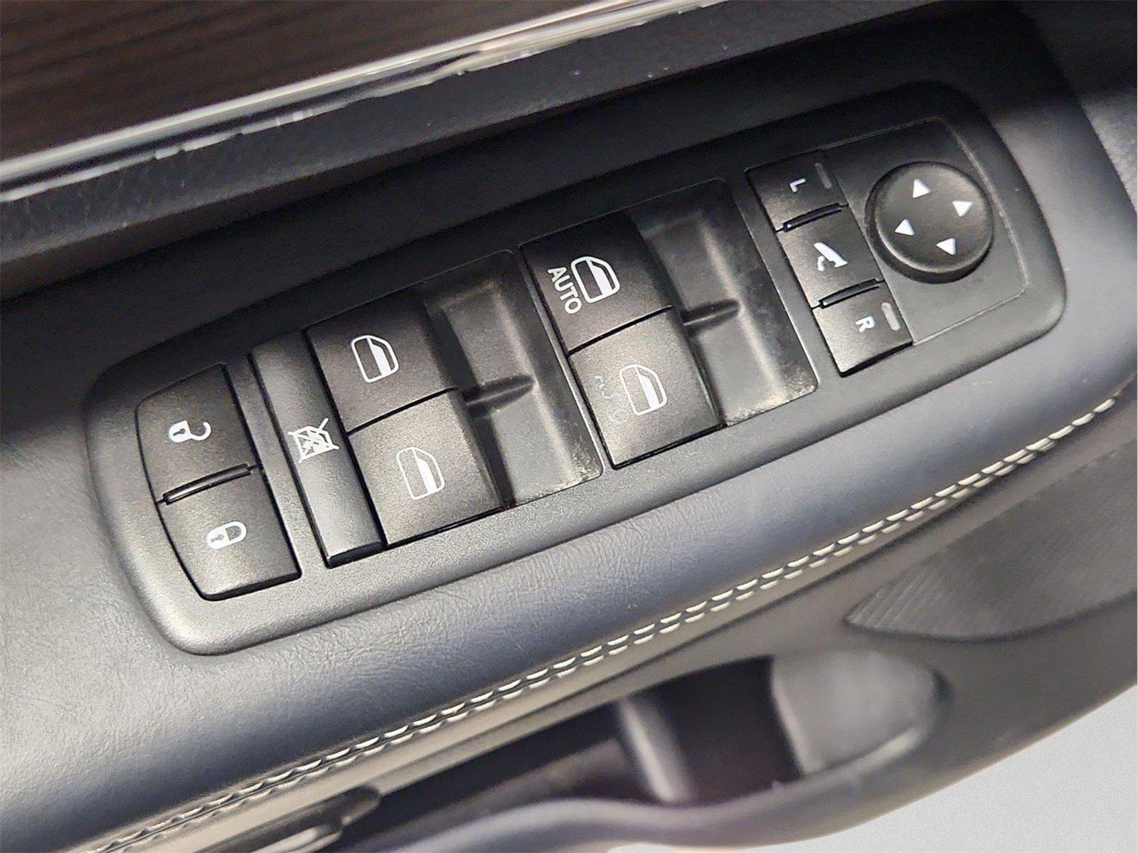 2015 Jeep Grand Cherokee Overland Silver at Auto Boutique Texas