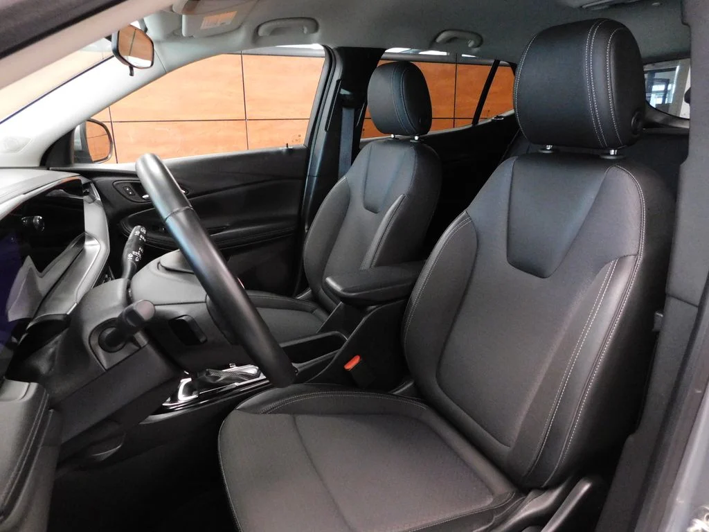 Certified Used 2025 Moonstone Gray Metallic Buick Preferred image 18