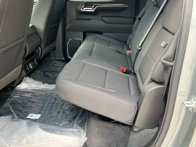 New 2026 Sterling Metallic GMC Elevation image 20