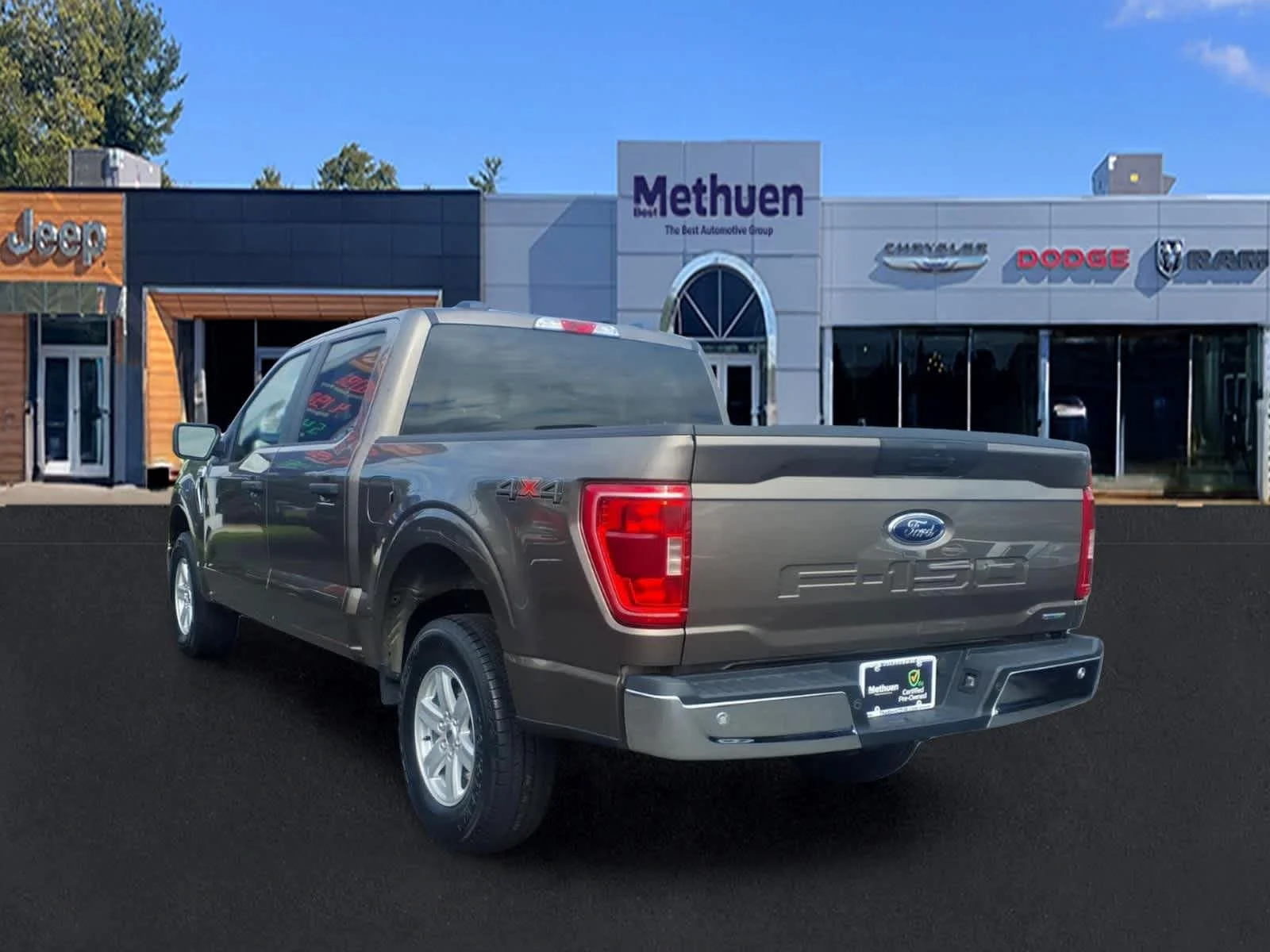 Used 2023 Stone Gray Metallic Ford XLT image 5