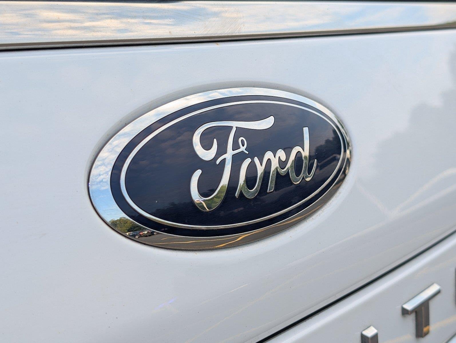 Used 2024 Oxford White Ford Limited image 6