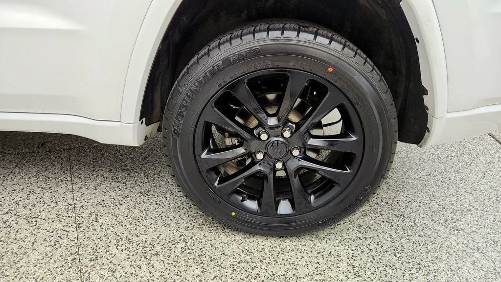 Used 2020 Bright White Clearcoat Jeep Altitude 4x4 image 9