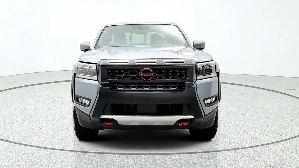 Used 2025 Boulder Gray Pearl Nissan Crew Cab 4x2 PRO-X image 2
