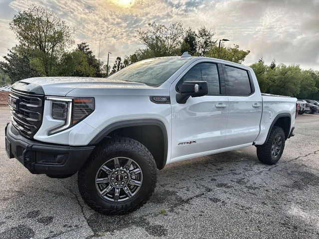2026 GMC Sierra 1500 AT4X
