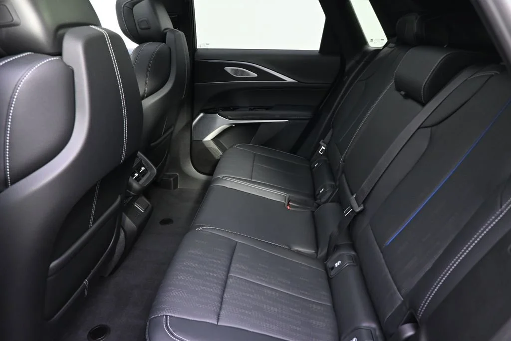 2026 Cadillac LYRIQ Premium Luxury - Photo 21