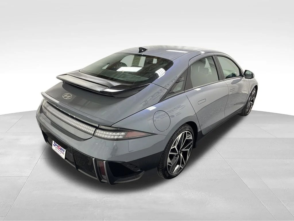 Used 2024 Blue Hyundai SEL image 4