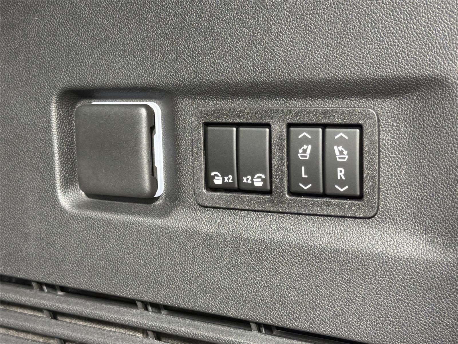 2026 GMC Yukon XL Elevation - Photo 19