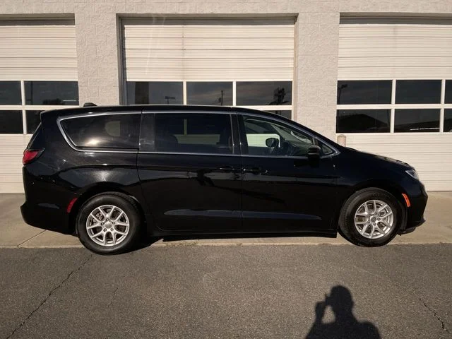 2024 Chrysler Pacifica