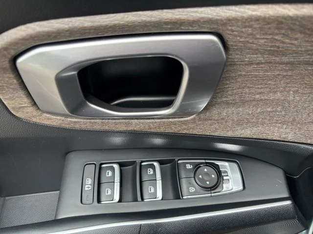 Used 2023 Aruba Green Kia X-Line S image 24