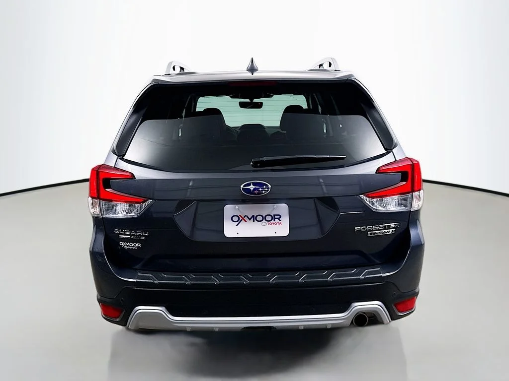 Used 2022 Magnetite Gray Metallic Subaru Touring image 6