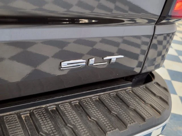 Used 2020 SMOKEY QUARTZ METALLIC GMC SLT image 7