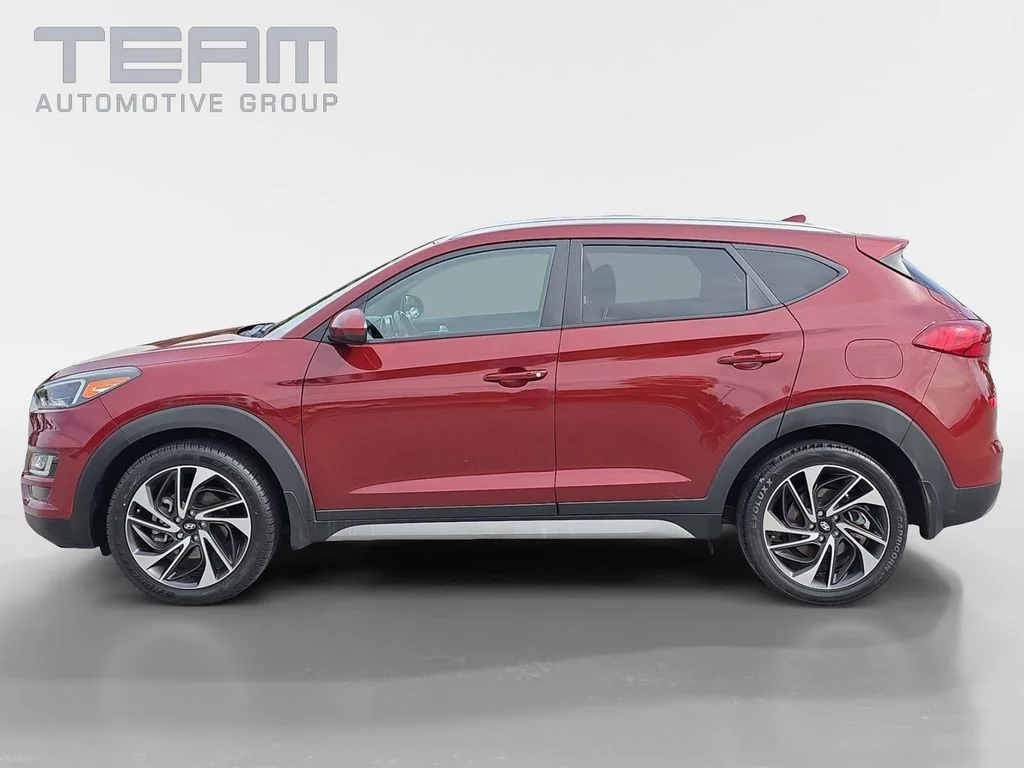 Used 2020 Red Hyundai Sport image 4
