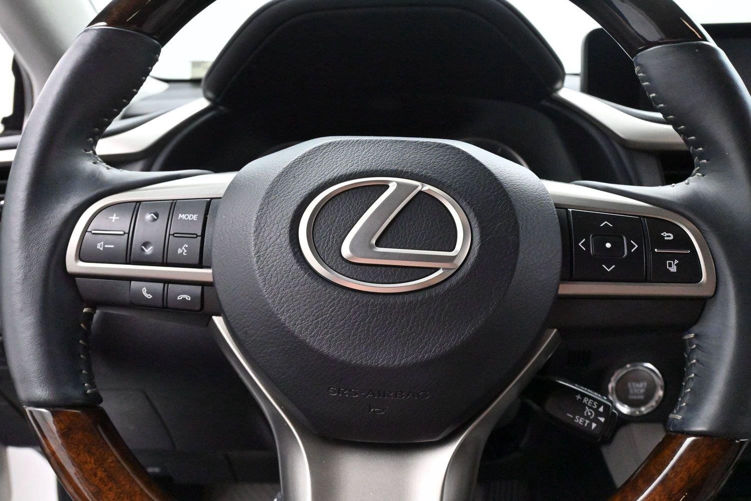 Used 2016 Eminent White Pearl Lexus FWD 4dr image 18