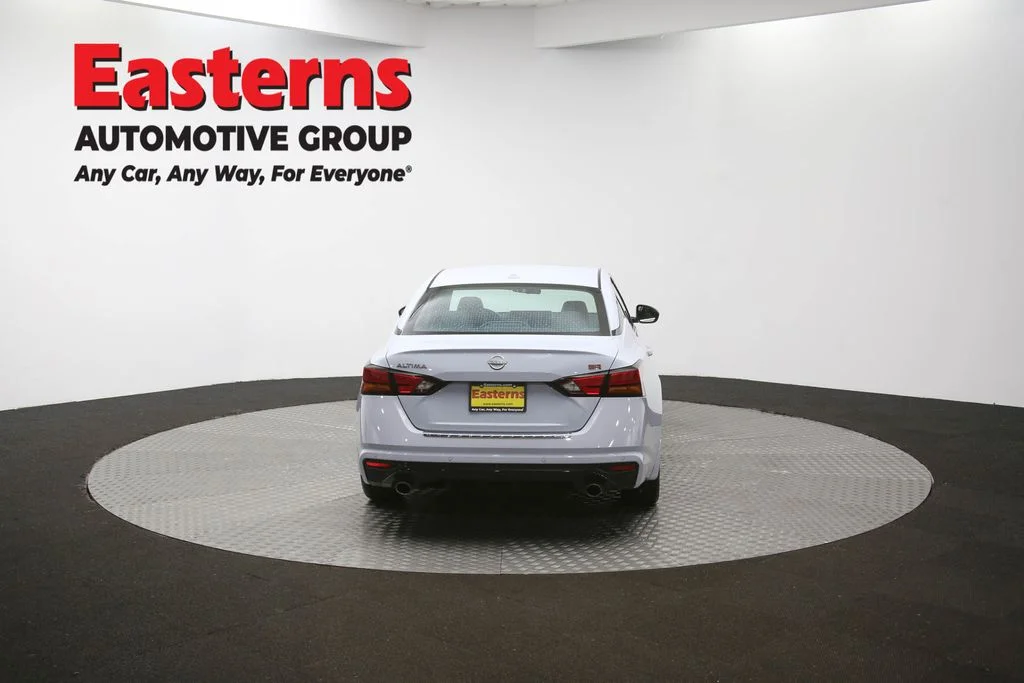 Used 2023 Gray Nissan 2.5 SR image 37