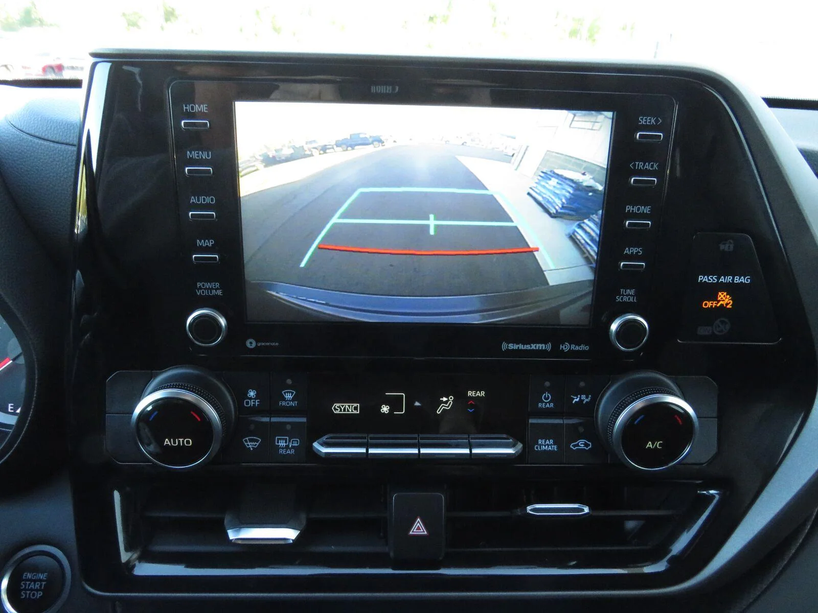 Used 2021 Magnetic Gray Met Toyota L image 31