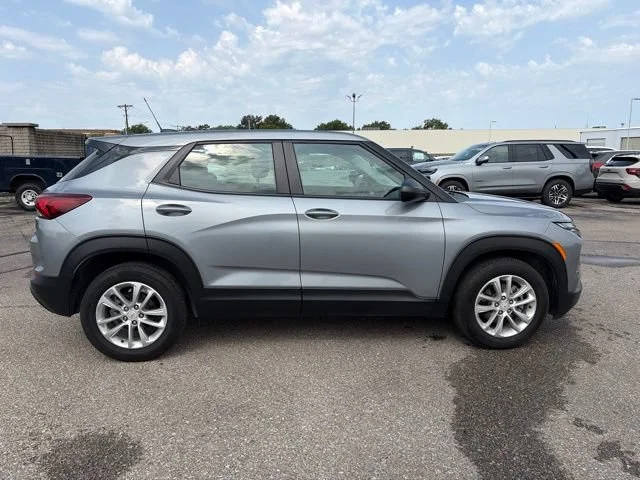 2024 Chevrolet TrailBlazer LS - Photo 8
