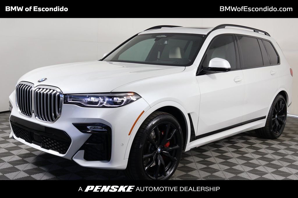 2022 BMW X7 xDrive40i's photo
