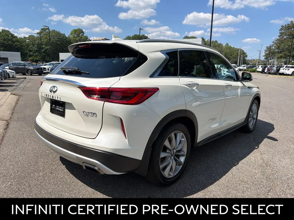 Certified Used 2020 Majestic White INFINITI LUXE image 12
