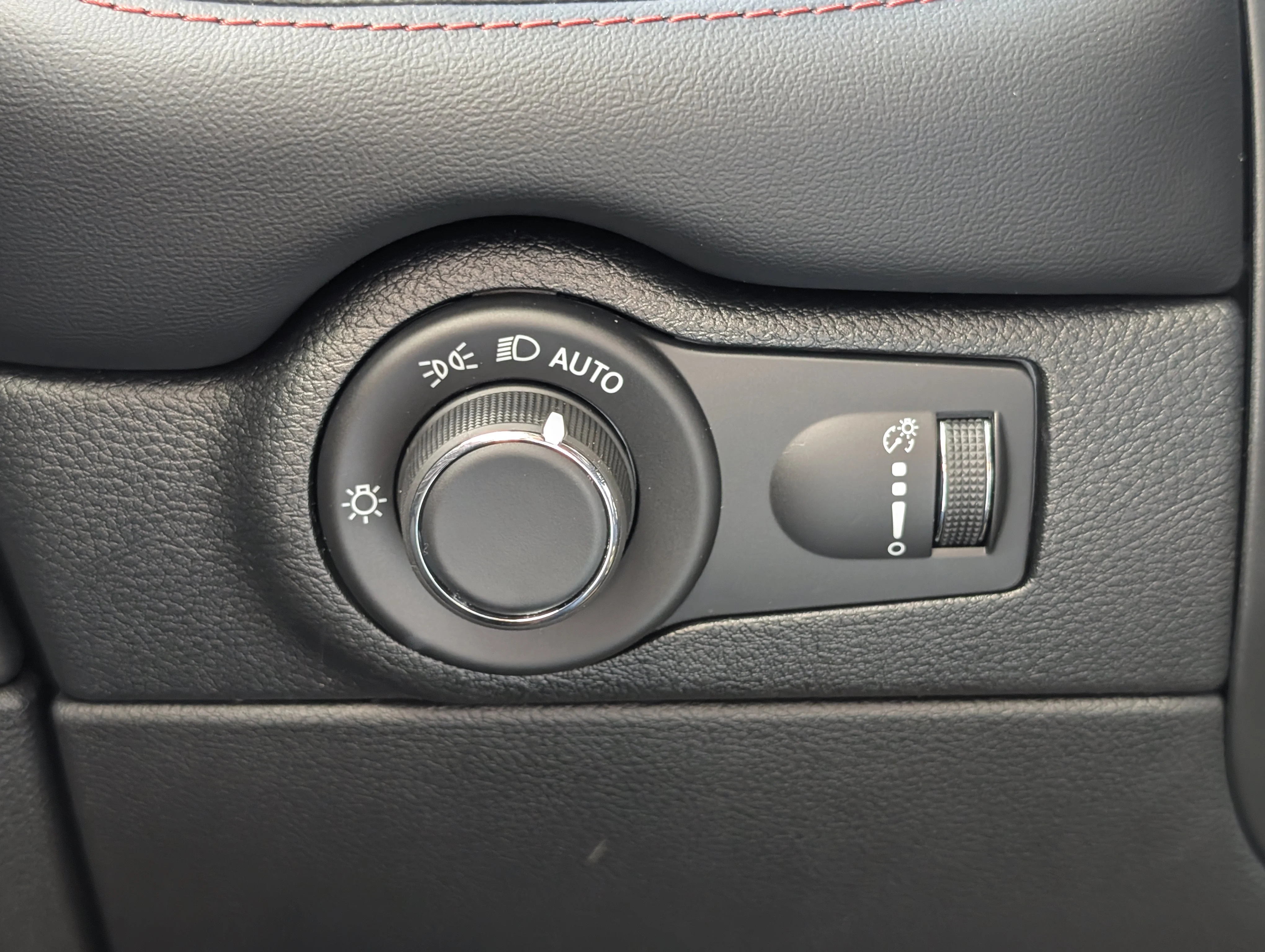 New 2026 Vapour Grey Dodge GT image 25