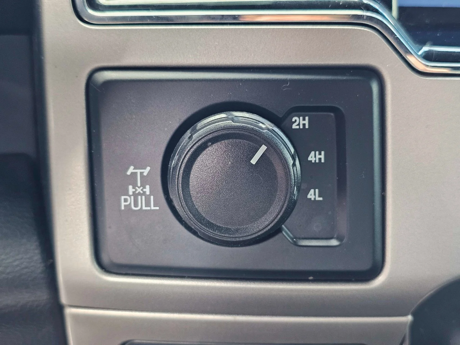 Used 2022 Oxford White Ford LARIAT image 26