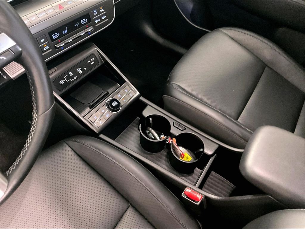 Used 2024 White Hyundai Limited image 19
