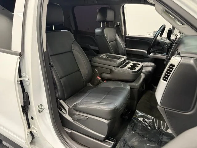 Used 2017 White Chevrolet LT image 30