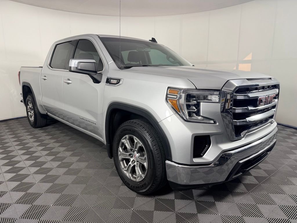 Used 2021 Silver GMC SLE image 3