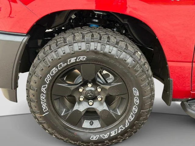 New 2026 Molten Red Pearl-Coat Exterior Paint RAM Warlock image 11