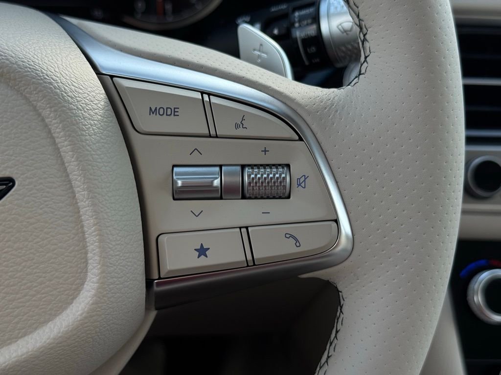 New 2026 White Genesis 2.5T PRESTIGE image 28