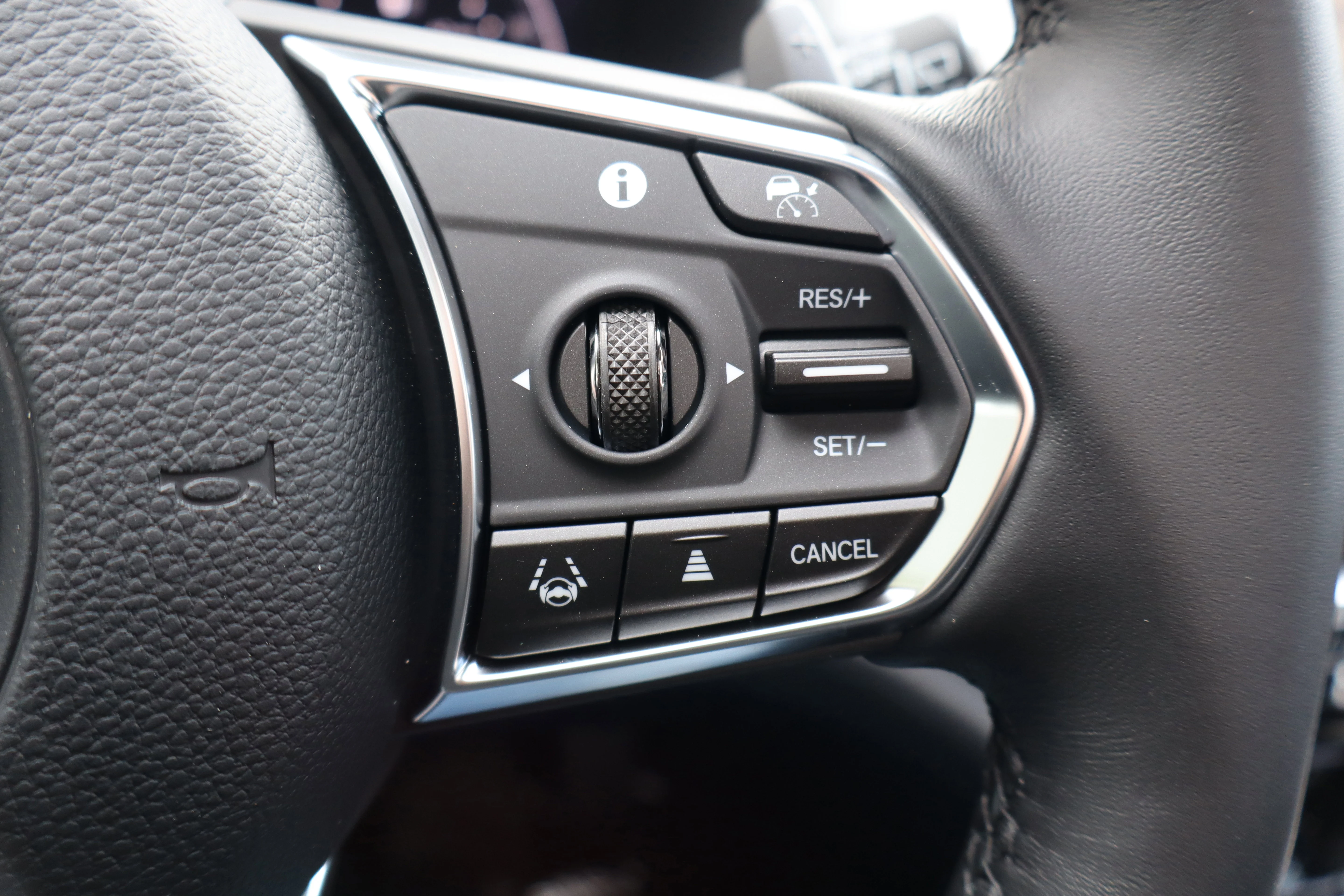 New 2026 Liquid Carbon Metallic Acura w/Technology Package image 12