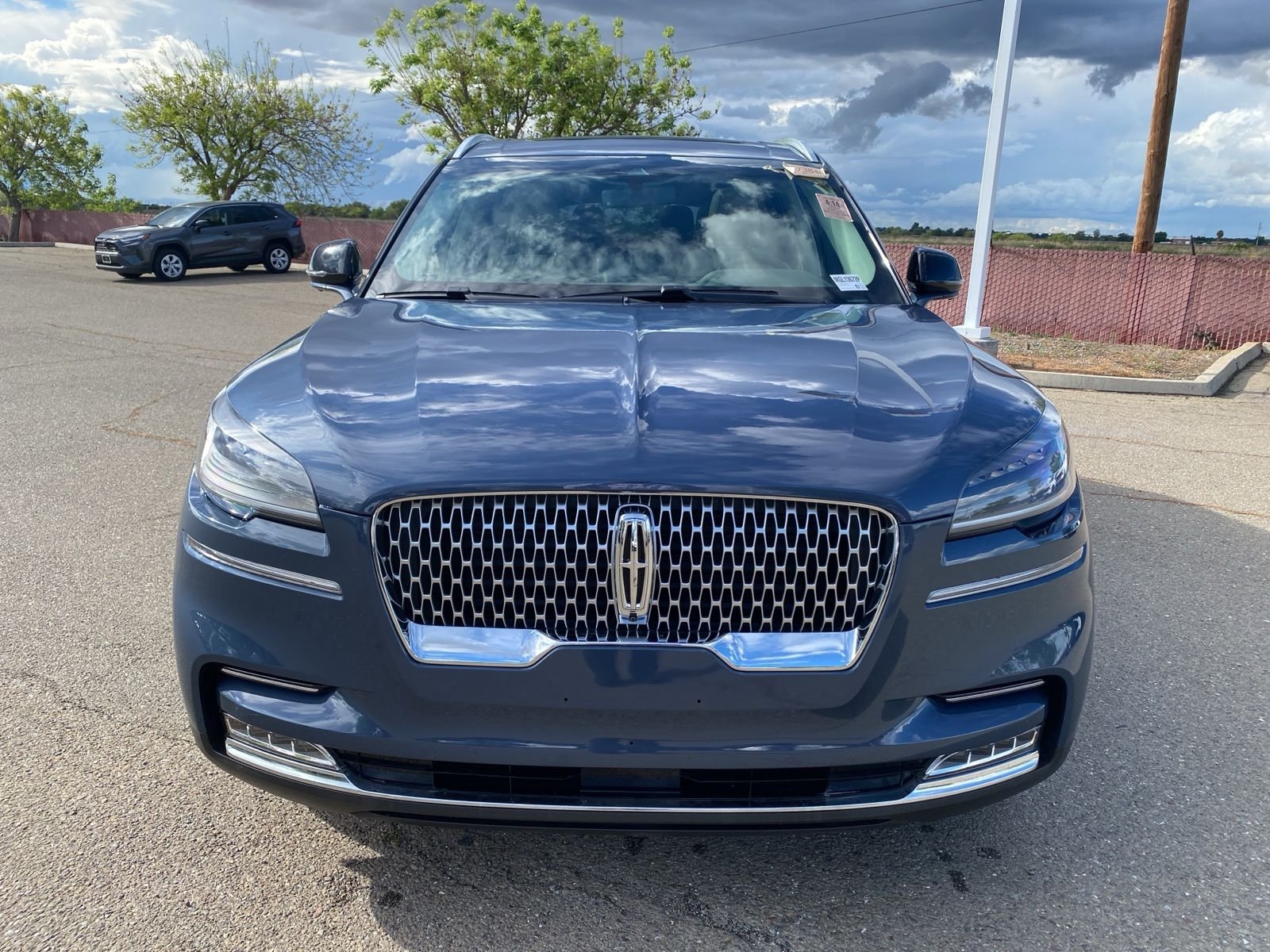 2021 Lincoln Aviator Reserve photo 2