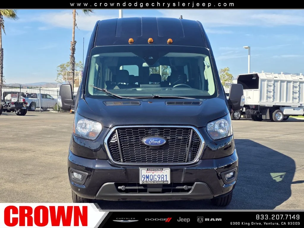 Used 2024 Black Ford XLT image 2