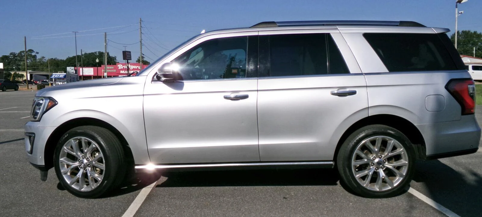 Used 2018 Ingot Silver Ford Limited image 2