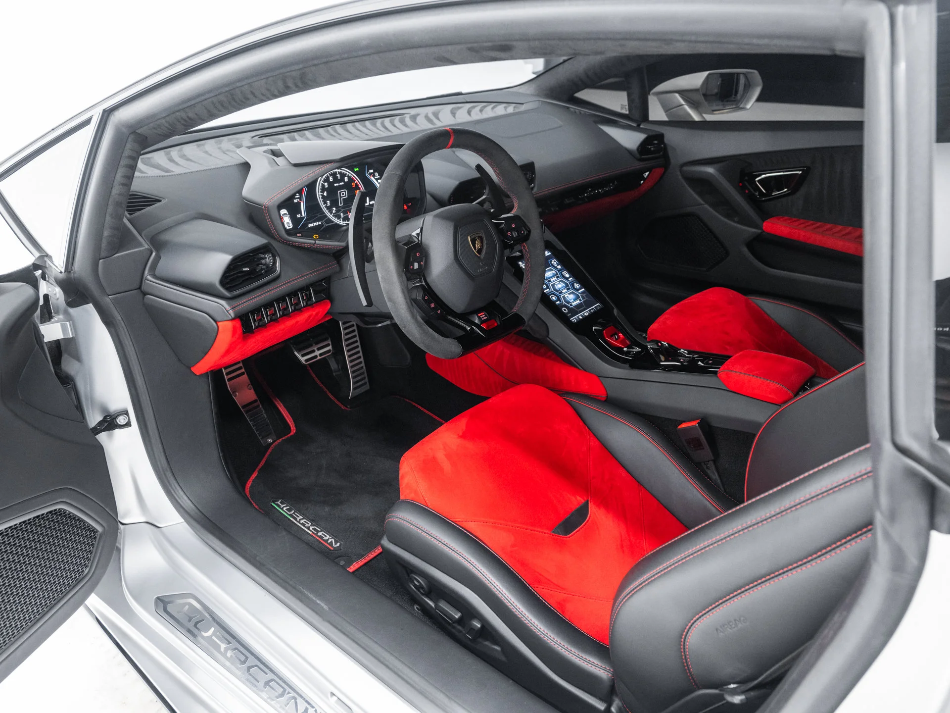 Used 2020 Grigio Adamas Matt Lamborghini  image 32