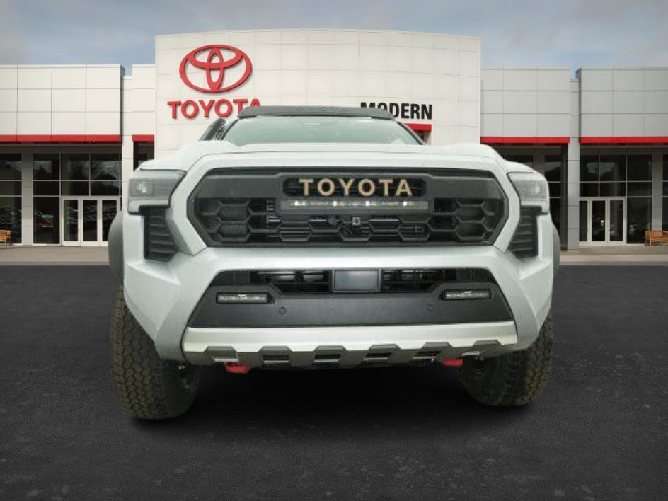 New 2025 Celestial Silver M Toyota Trailhunter image 3
