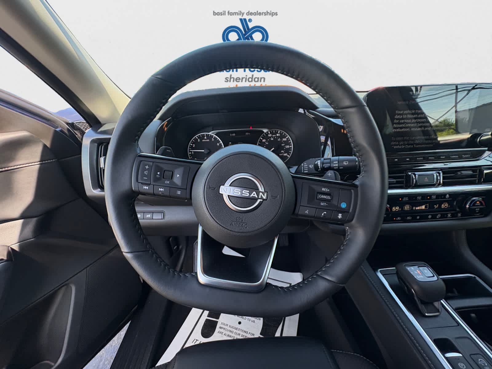 Used 2025 Deep Ocean Blue Pearl Nissan SL image 15