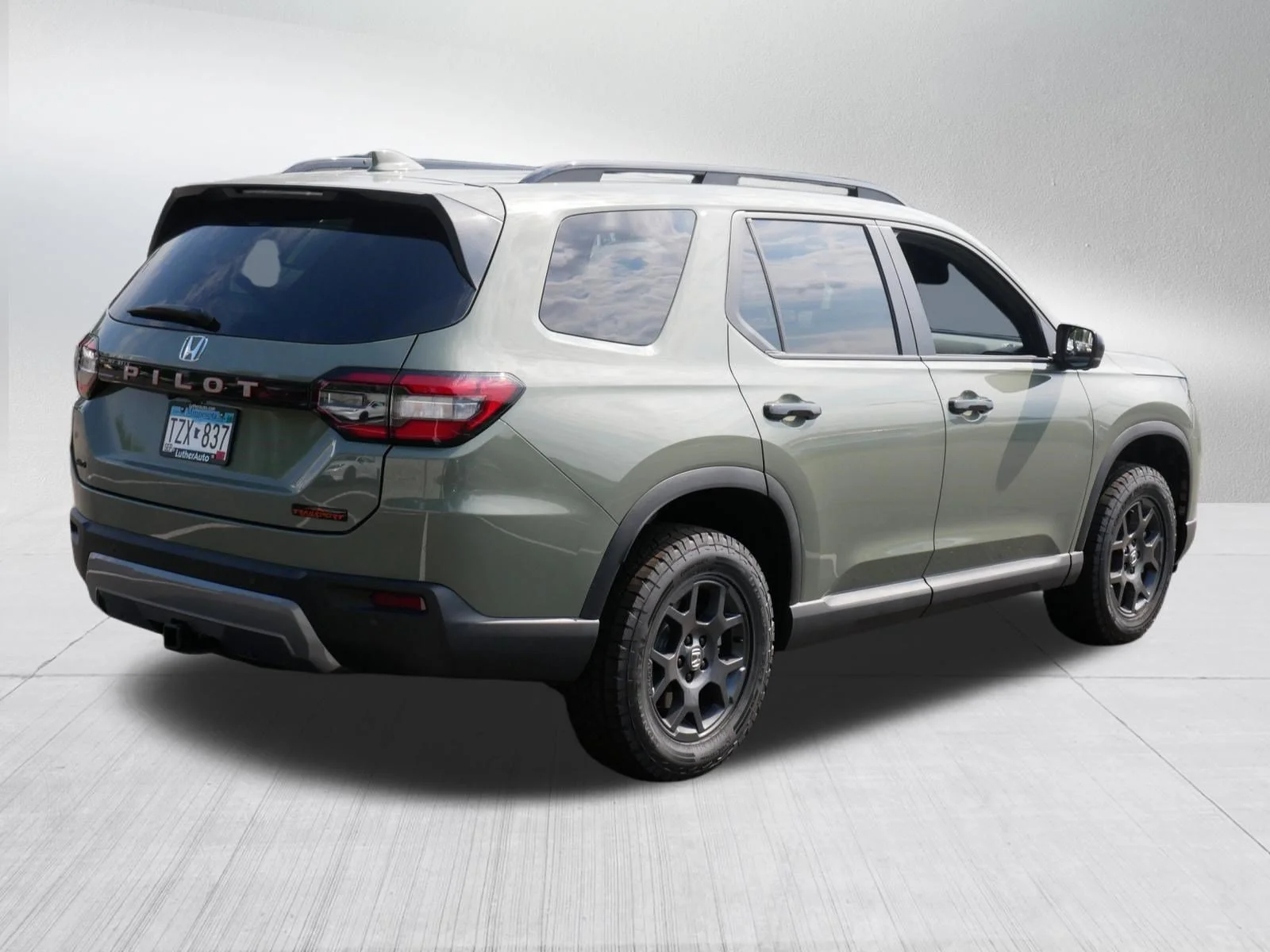 Certified Used 2026 Ash Green Metallic Honda TrailSport image 45