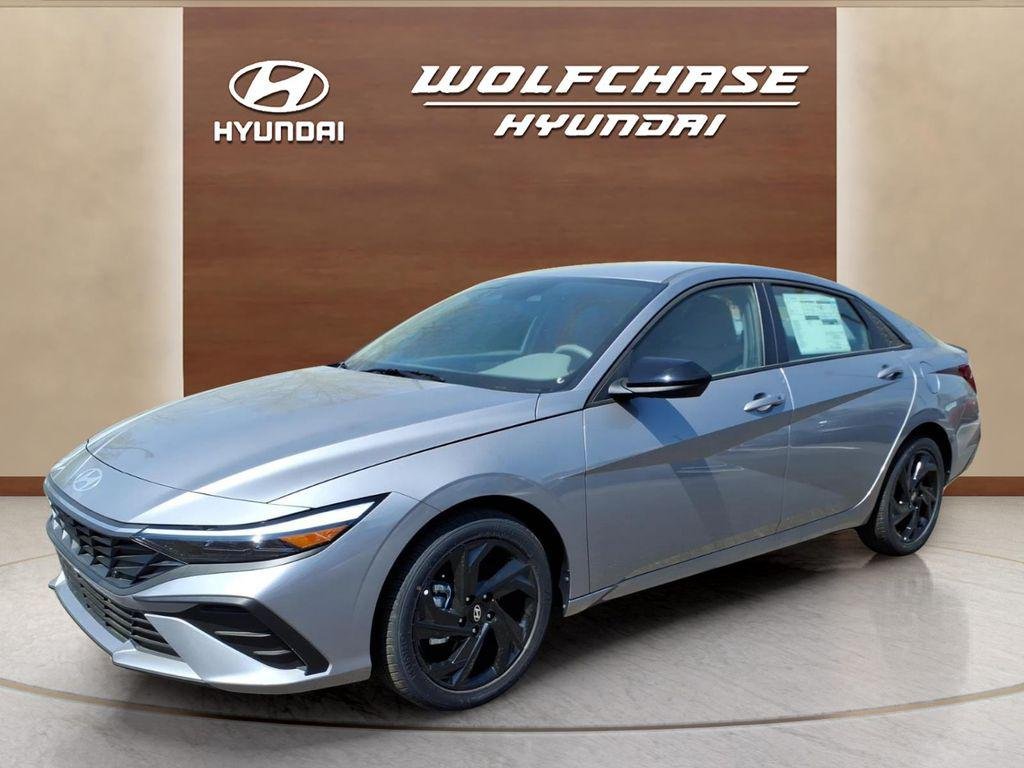 New 2026 Silver Hyundai SEL Sport image 1