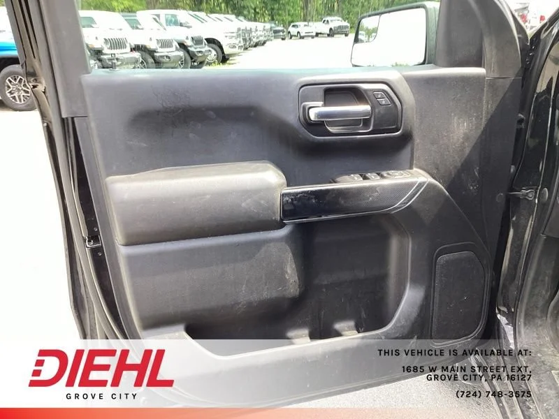 Used 2021 BLACK Chevrolet Custom Trail Boss image 18