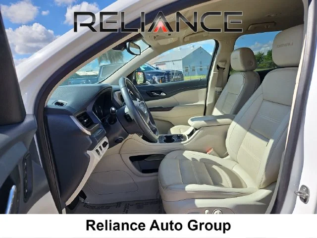 Used 2023 White GMC Denali image 10