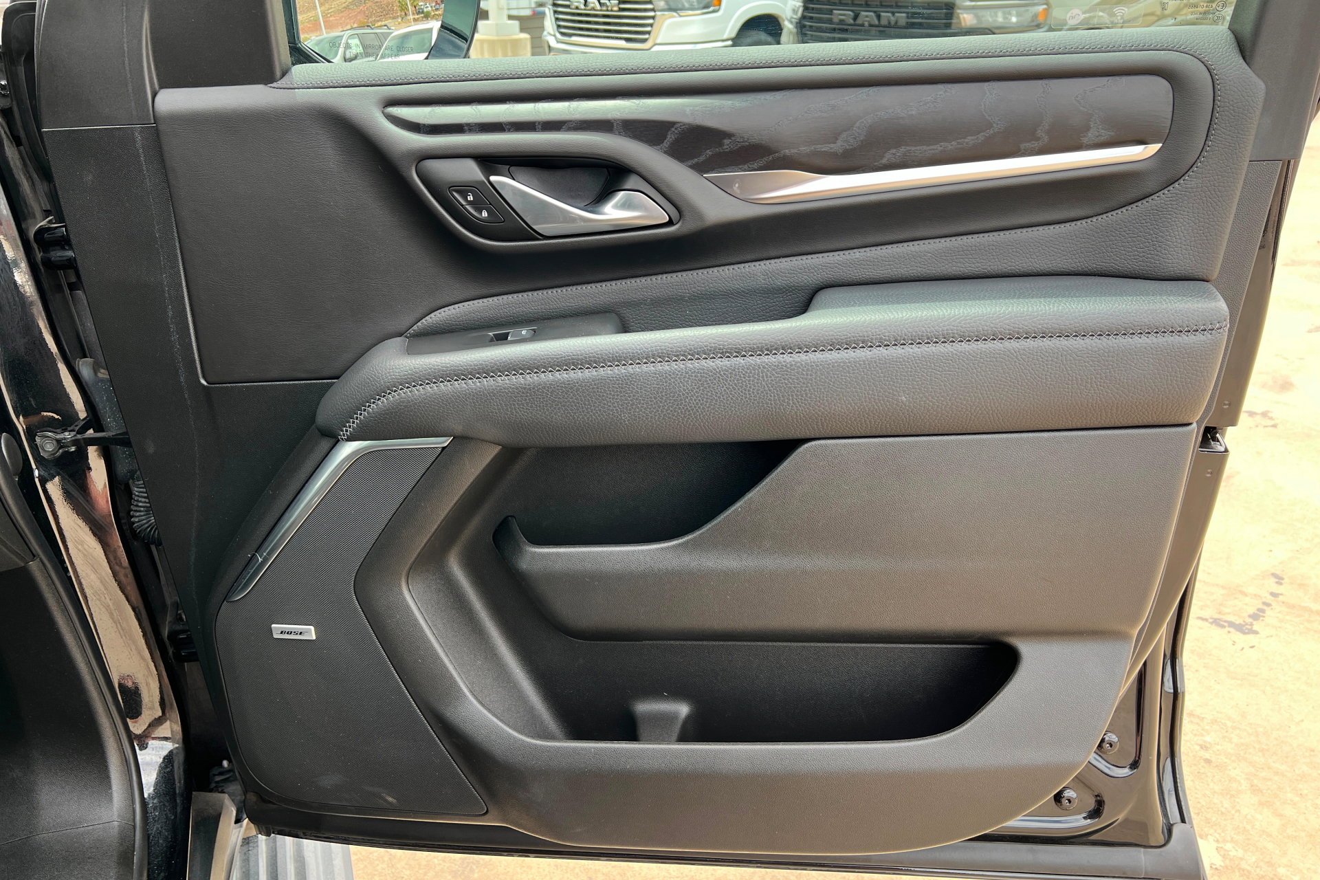 Used 2022 Onyx Black GMC Denali image 25