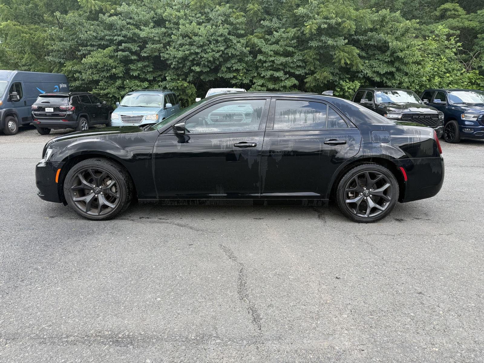Used 2023 Gloss Black Chrysler 300S image 7