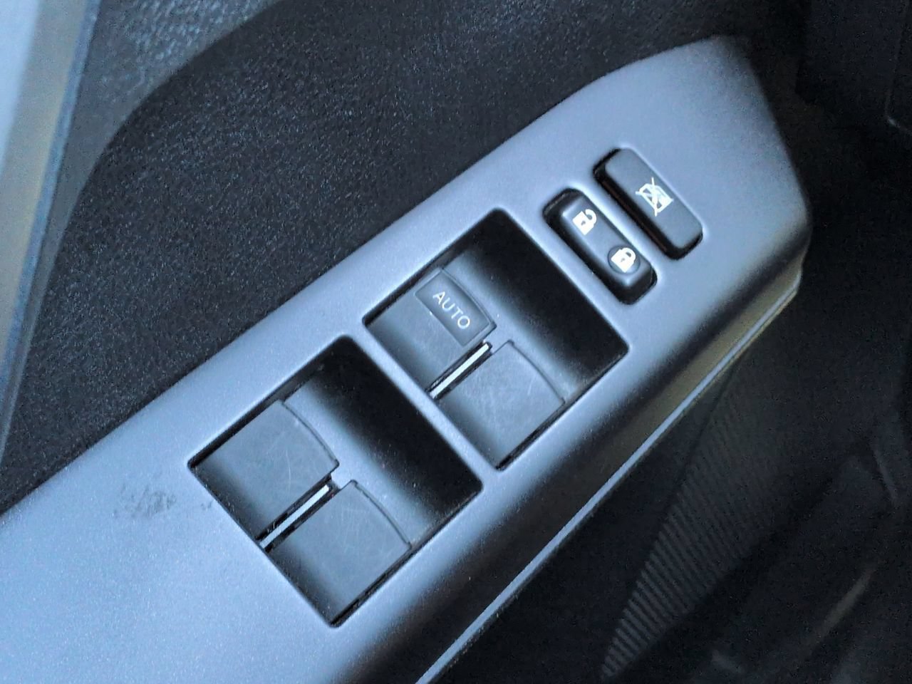 Used 2018 Black Currant Toyota LE image 20