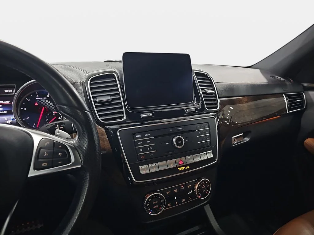 Used 2019 Silver Mercedes-Benz GLE 43 AMG® image 22